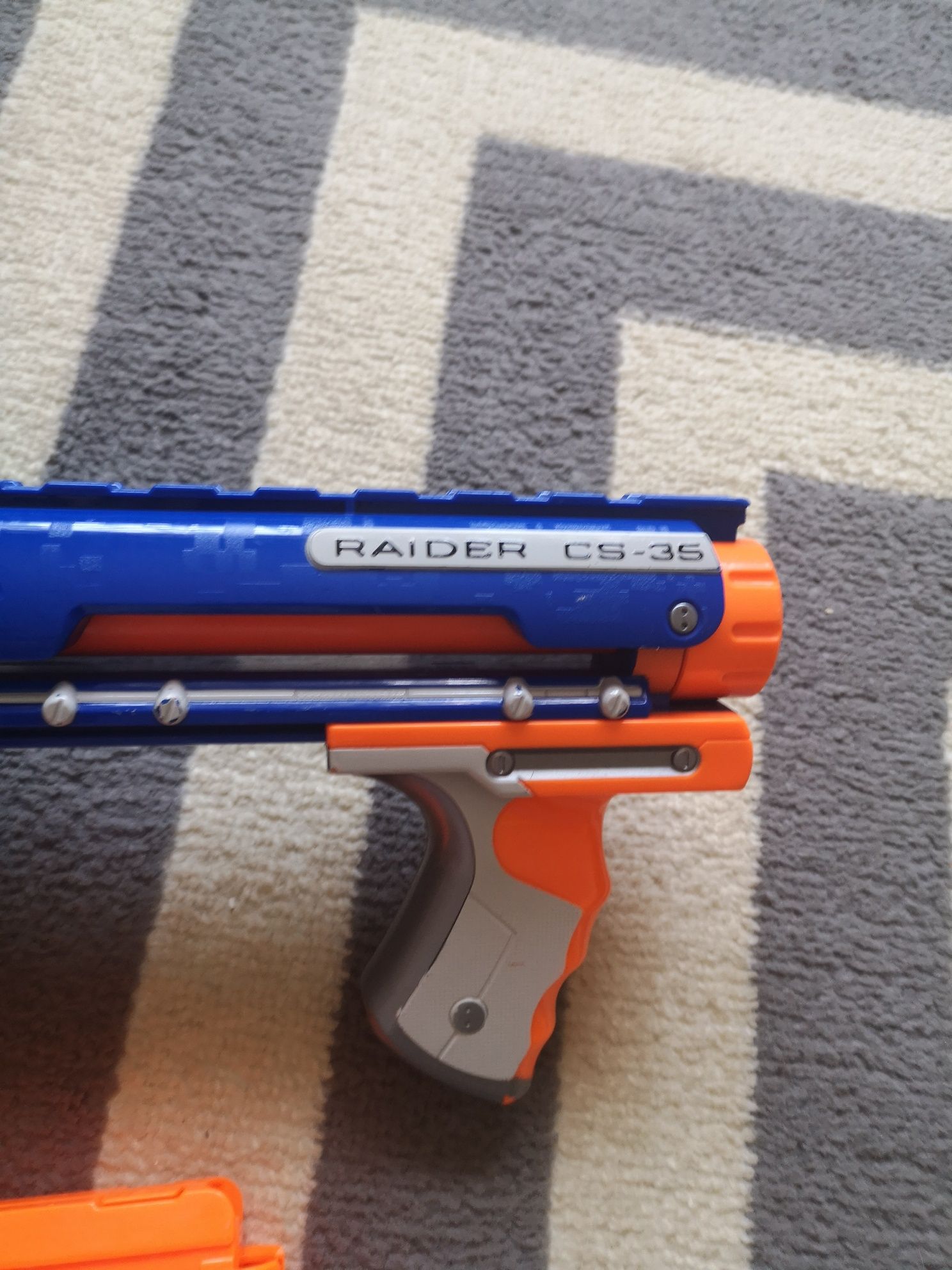 Nerf Raider CS-35 karabin wyrzutnia strzałek gratis pas i strzałki