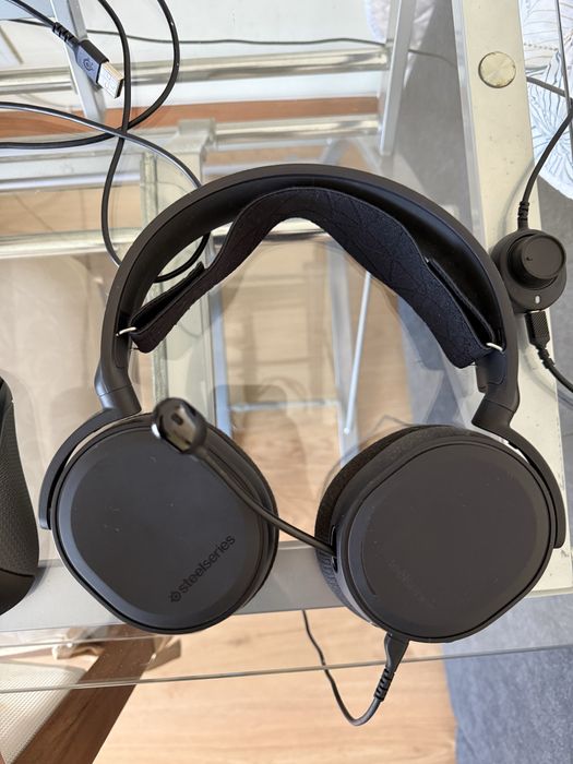 Fones e Rato Steelseries