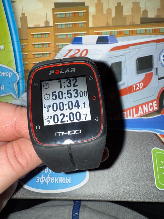 Продам годинник Polar m400
