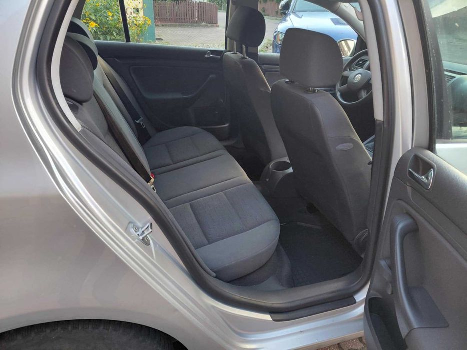 Volkswagen Golf V 1.4 benzyna 5 drzwi stan bdb