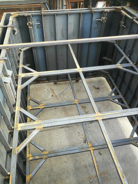 Formy do produkcji szamb, kanałów samochodowych itp.