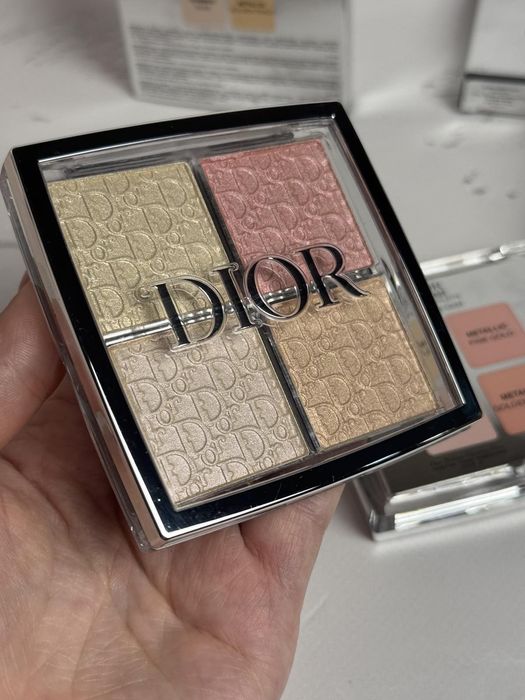 Палєтка хайлайтер палетка Dior 004