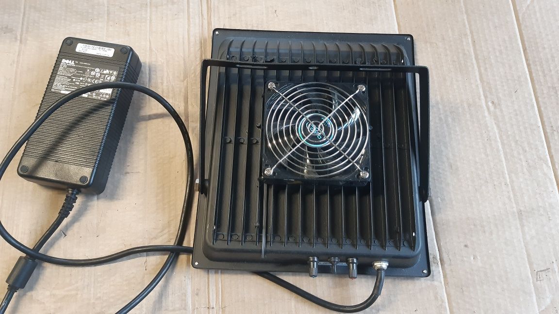 Lampa LED full spectrum wzrost, uprawa 810W pobór prądu max 200W