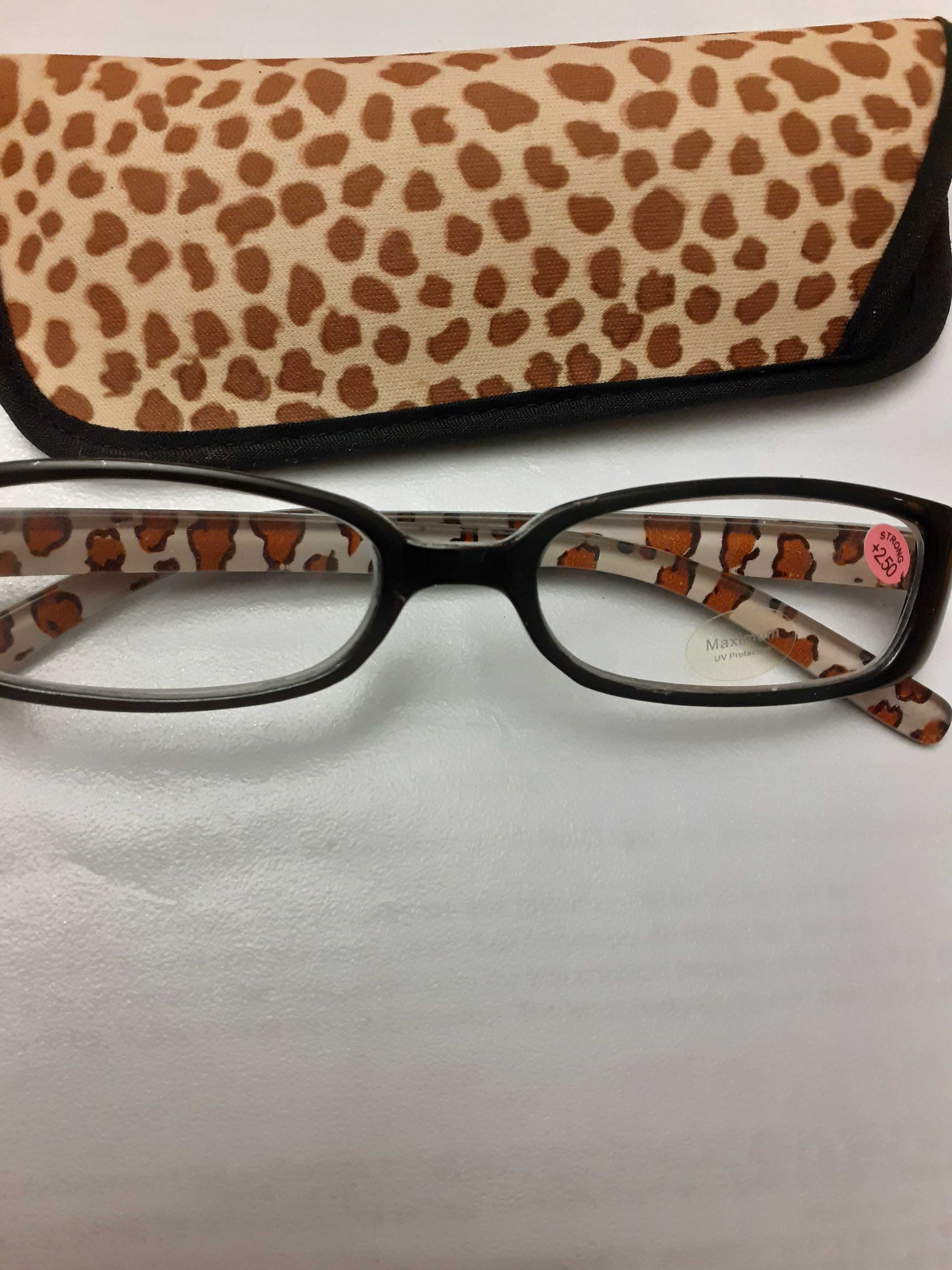 okulary do czytania +2,5  z etui - panterka