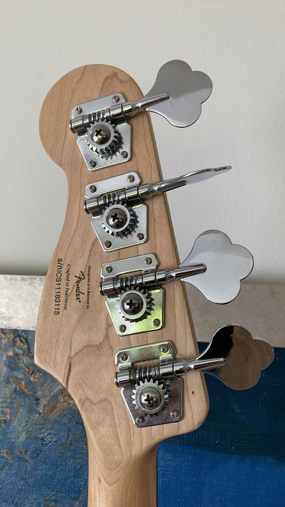 Squier precision bass affinity series 2011 r.
