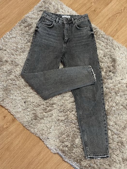 Джинси жіночі сірого кольору