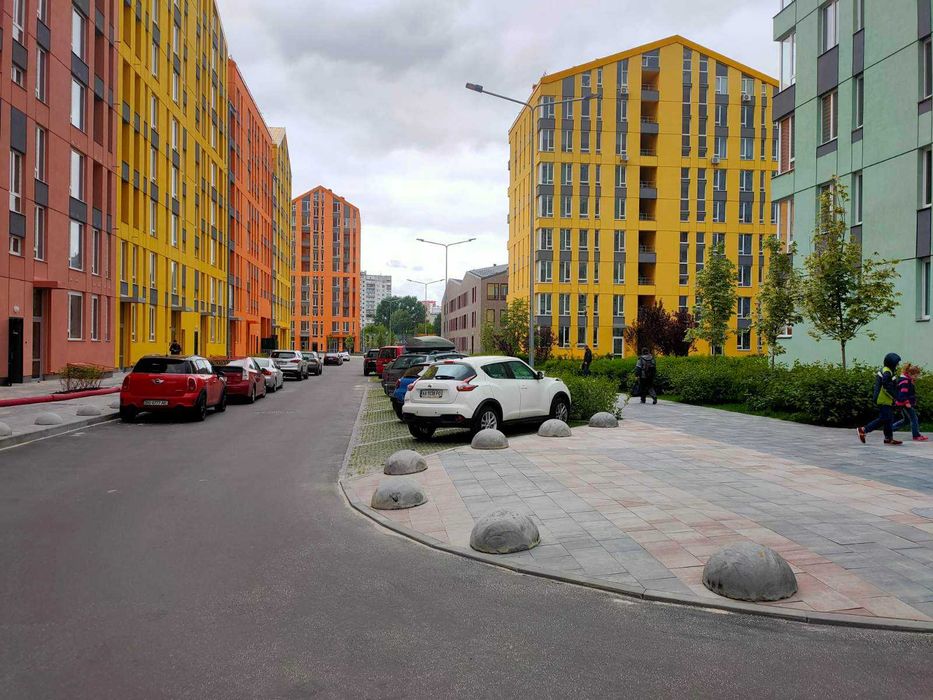 ТЕРМІНОВИЙ ПРОДАЖ приміщень під орендний бізнес у ЖК "Комфорт Таун"