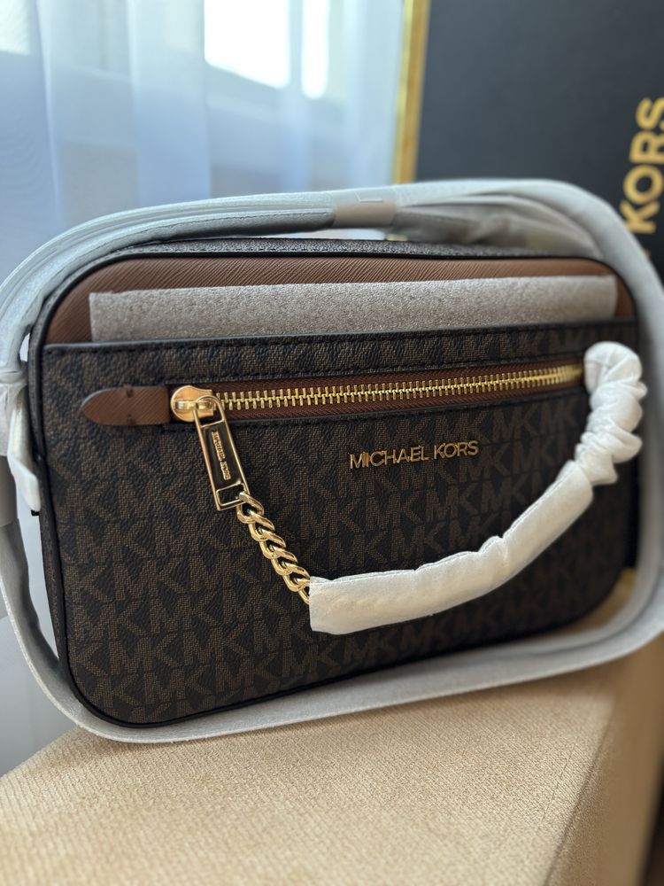 Сумка Michael Kors Zara Jet set crossbody