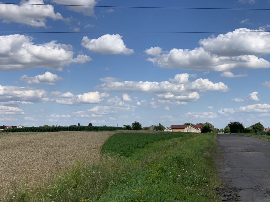 Земля село Волиця-Комарів