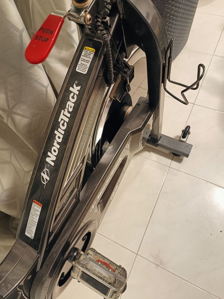 Bicicleta de ciclismo NordicTrack GX 5.2