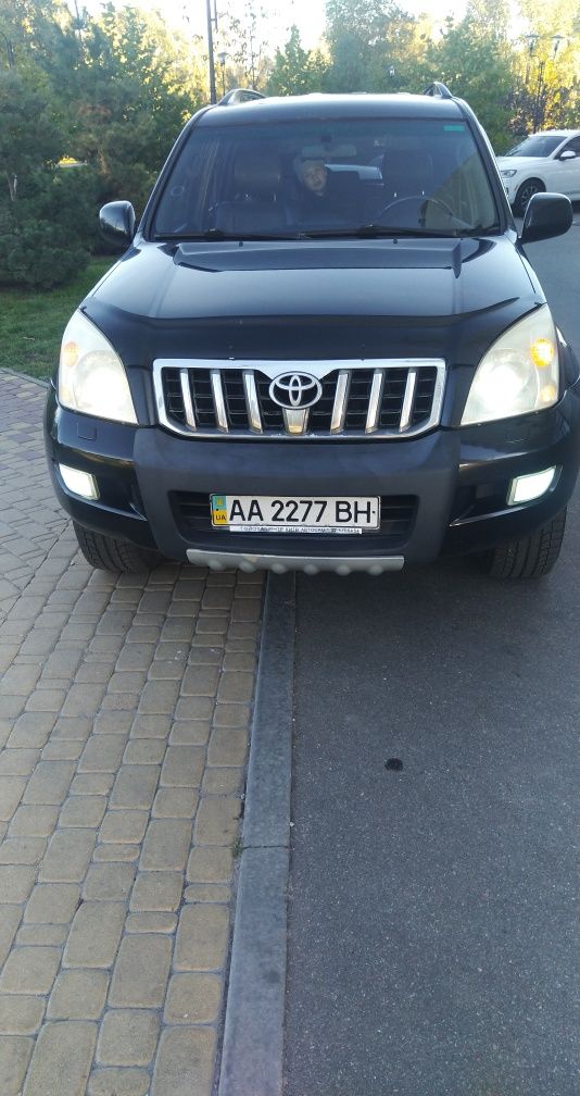 Продам Land Cruiser Prado 120. 4 л.