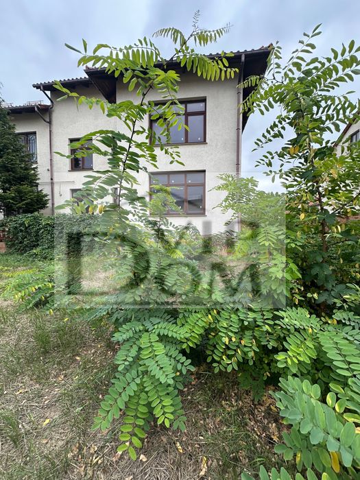 Продажа дома возле парка, ЖК БЕЛЫЙ цветок