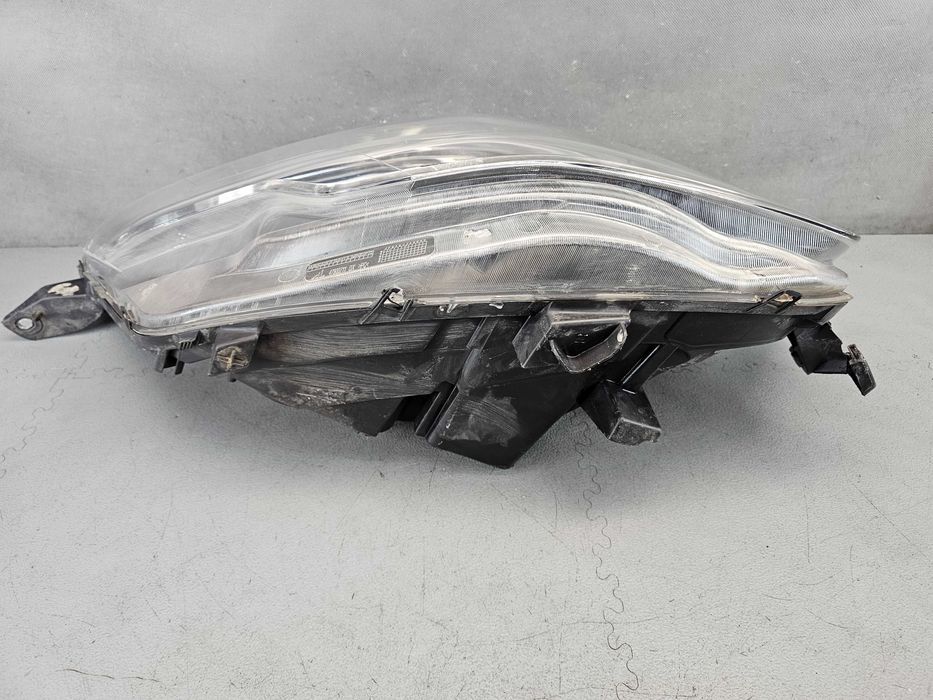 Iveco Daily IV 2014-19r. Lampa Przód Przednia Prawa Europa Oryginał