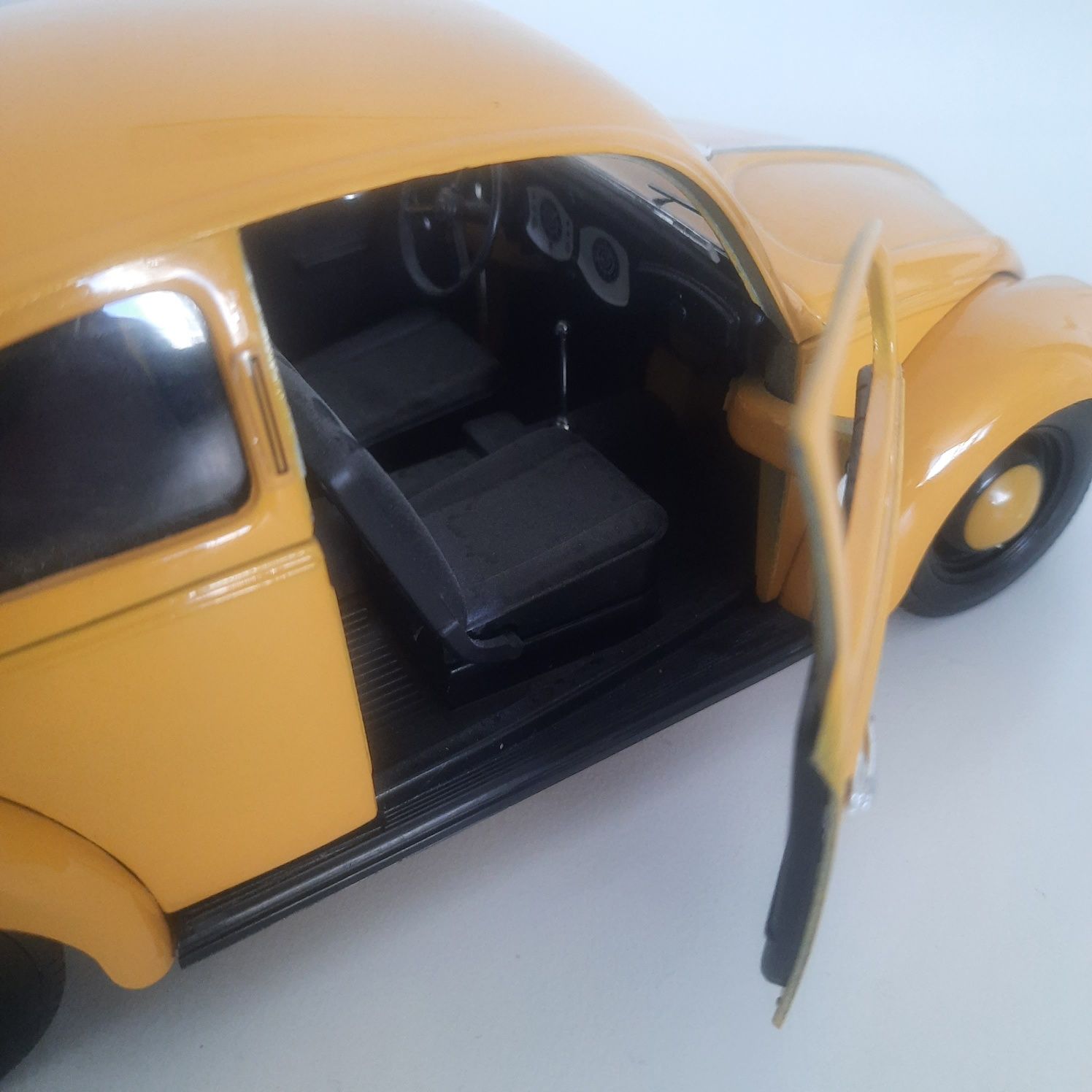 Volkswagen garbus deutsche post solido 1:17