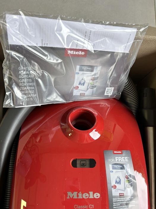 Nowy odkurzacz Miele C1