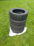 Opony zimowe 215/ 55 R17 Dębica