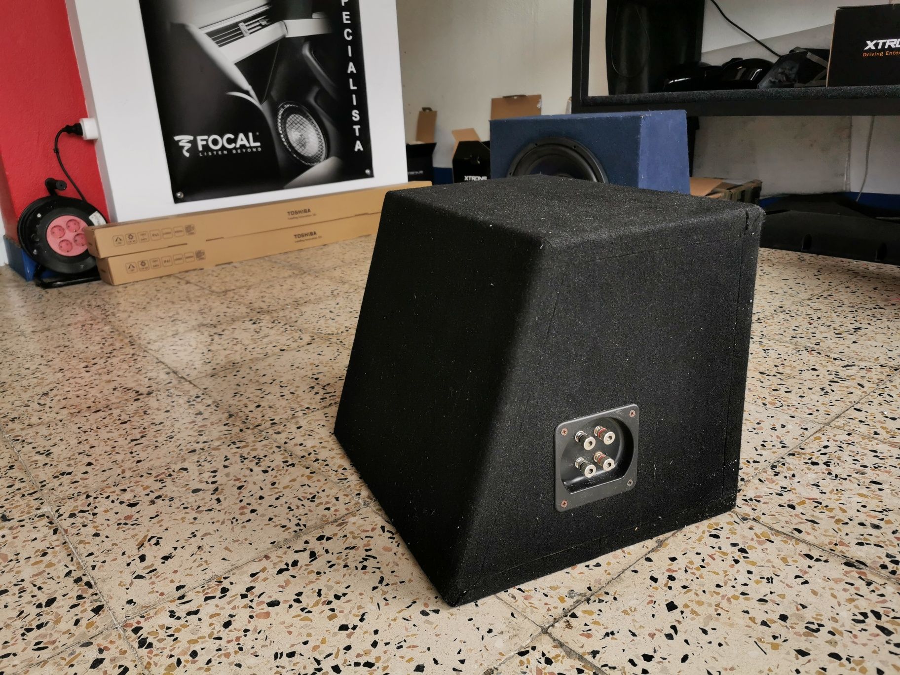 Subwoofers 12" 30cm nunca usados com ou sem caixa