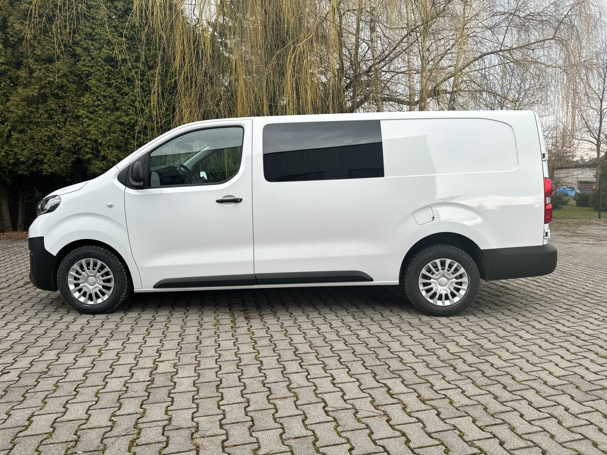 Toyota Proace XL Brygadówka wynajem Długoterminowy z wykupem BEZ BIK