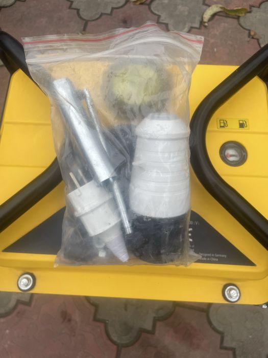 Бензиновий інверторний електрогенератор Stanley SIG 2000-1 (2 кВт)