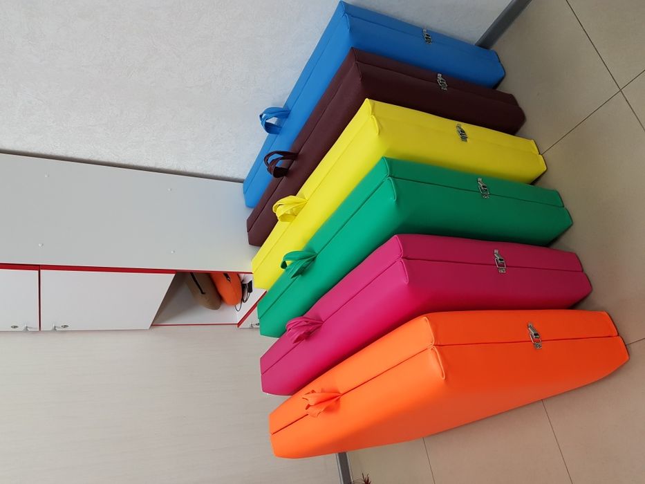 Надійна переносна кушетка для масажистів та майстрів краси. Київ