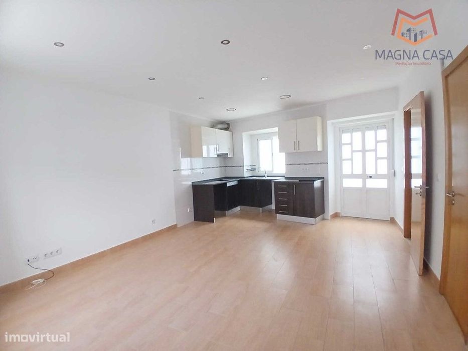 Moradia T2 Bucelas, Loures