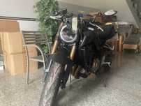 Honda CB650R - Acidentada