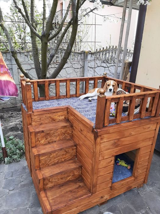 Продам будку для собак.