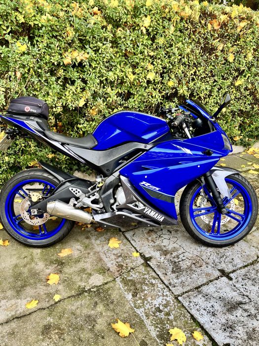 *Yamaha YZF-R125*