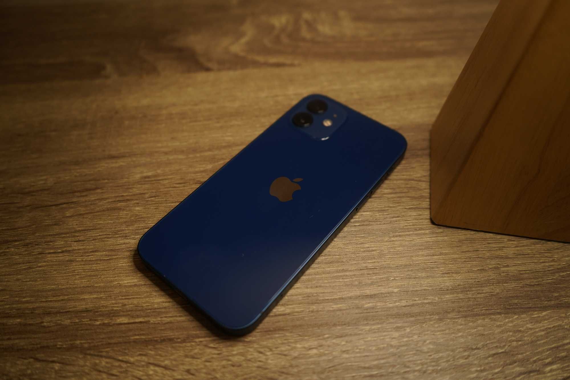 iPhone 12 64GB Blue