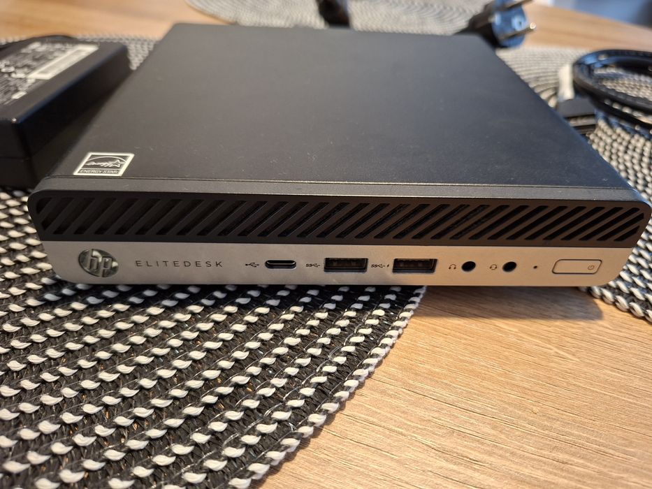 HP EliteDesk 705 G4 , Ryzen 5, SSD, DDR4