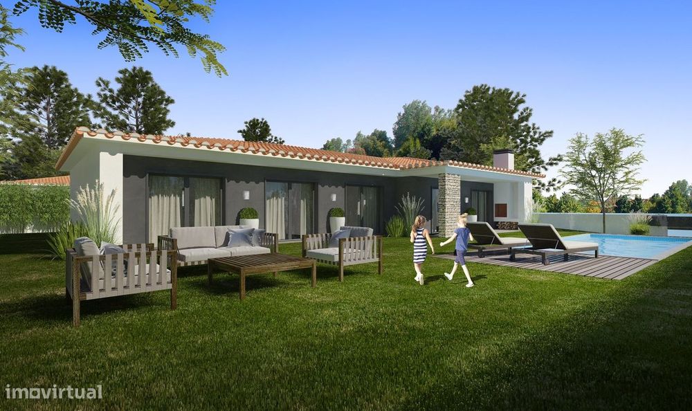 Moradia T4 com Piscina em Aroeira