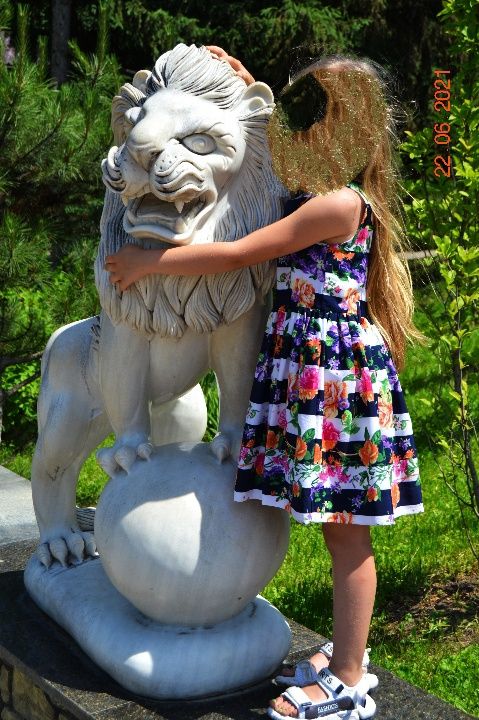 Платье нарядное на выпускной на 6-8лет