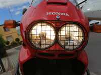 Sprzedam osłonę lampy przedniej do HONDA AFRICA TWIN 750 RD 07A/RD04