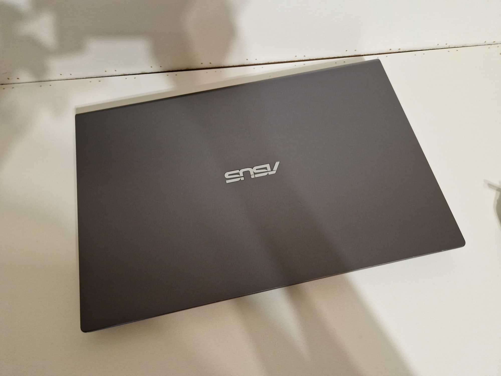Игровой Ноутбук ASUS 15"/Core i5-8265u/SSD 256/Nvidia GeForce 2GB/IPS/