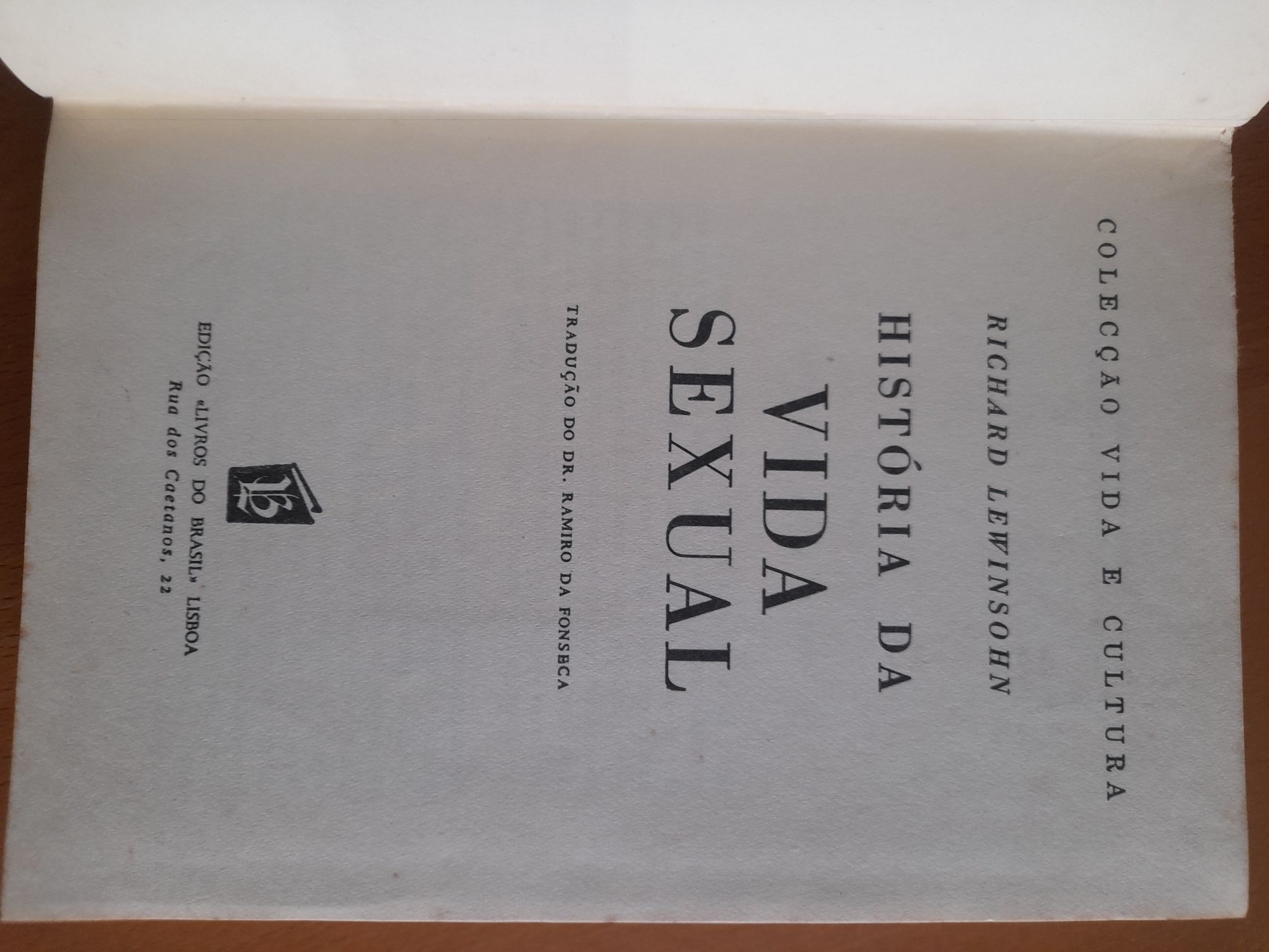 Livro " História da vida sexual"
