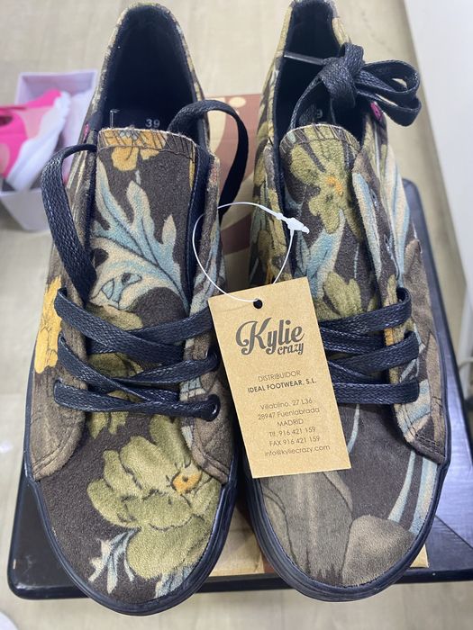 Продам сліпони 39р.