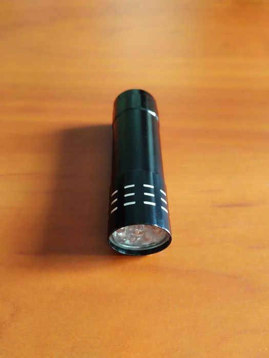 Ультрафиолетовый фонарь