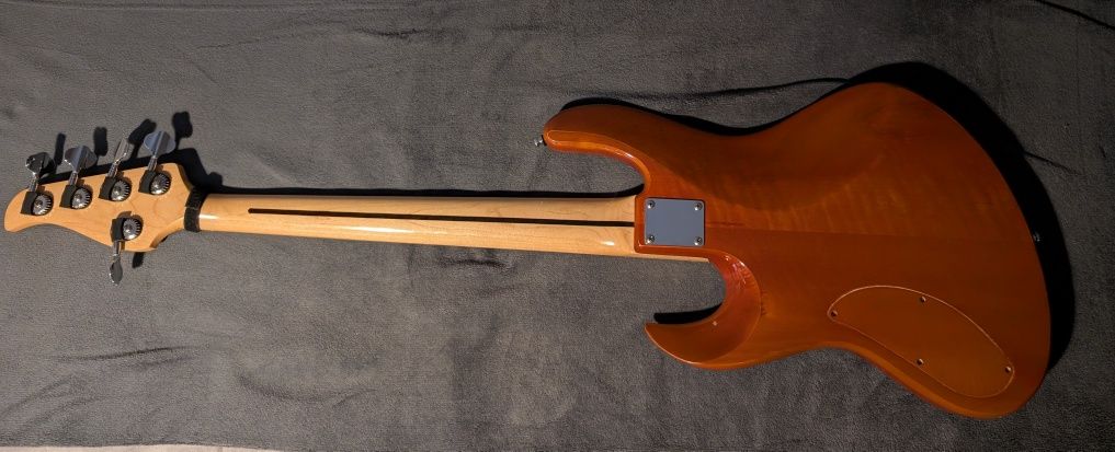 Gitara basowa Nexus 5 str. Sprzedam