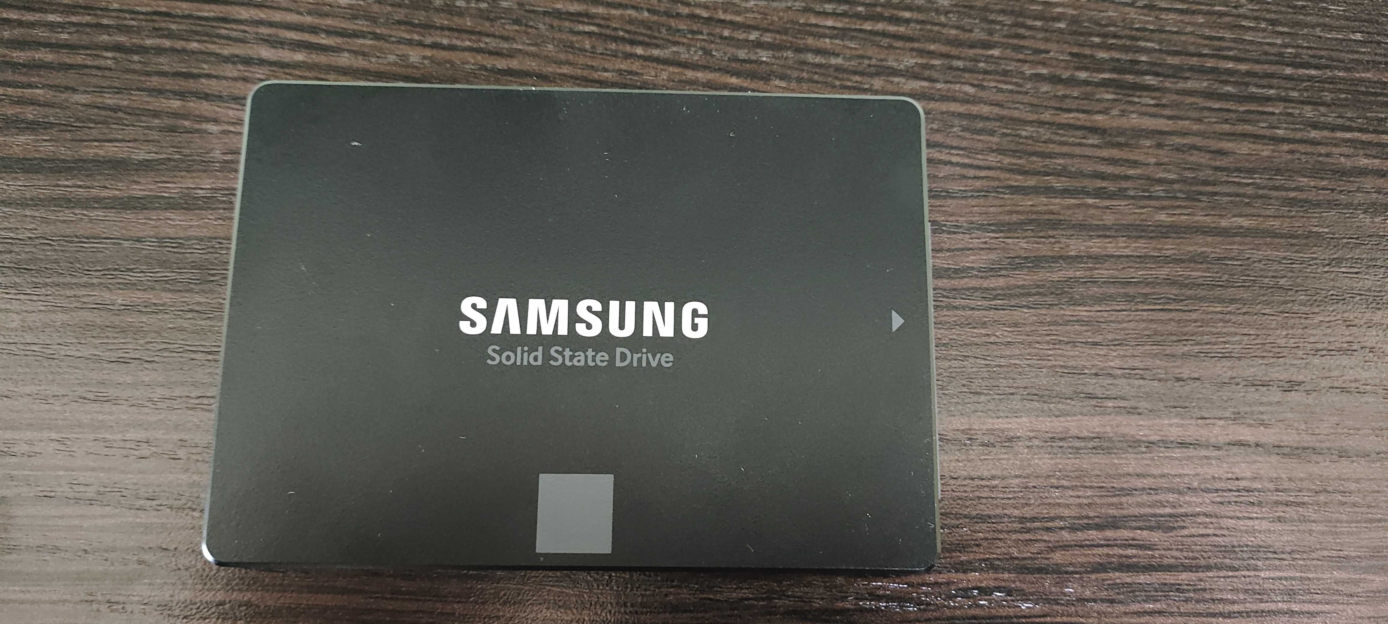 SSD диск Samsung 860 Evo-Series 250GB 2.5 SATA III V-NAND