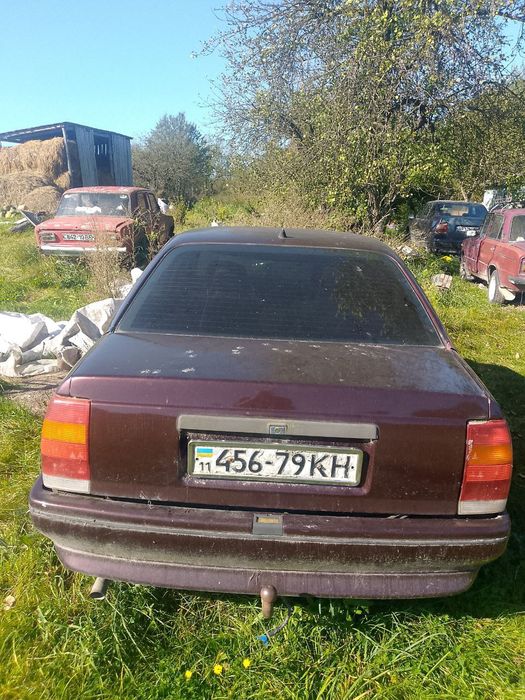 МашинаОпель омега