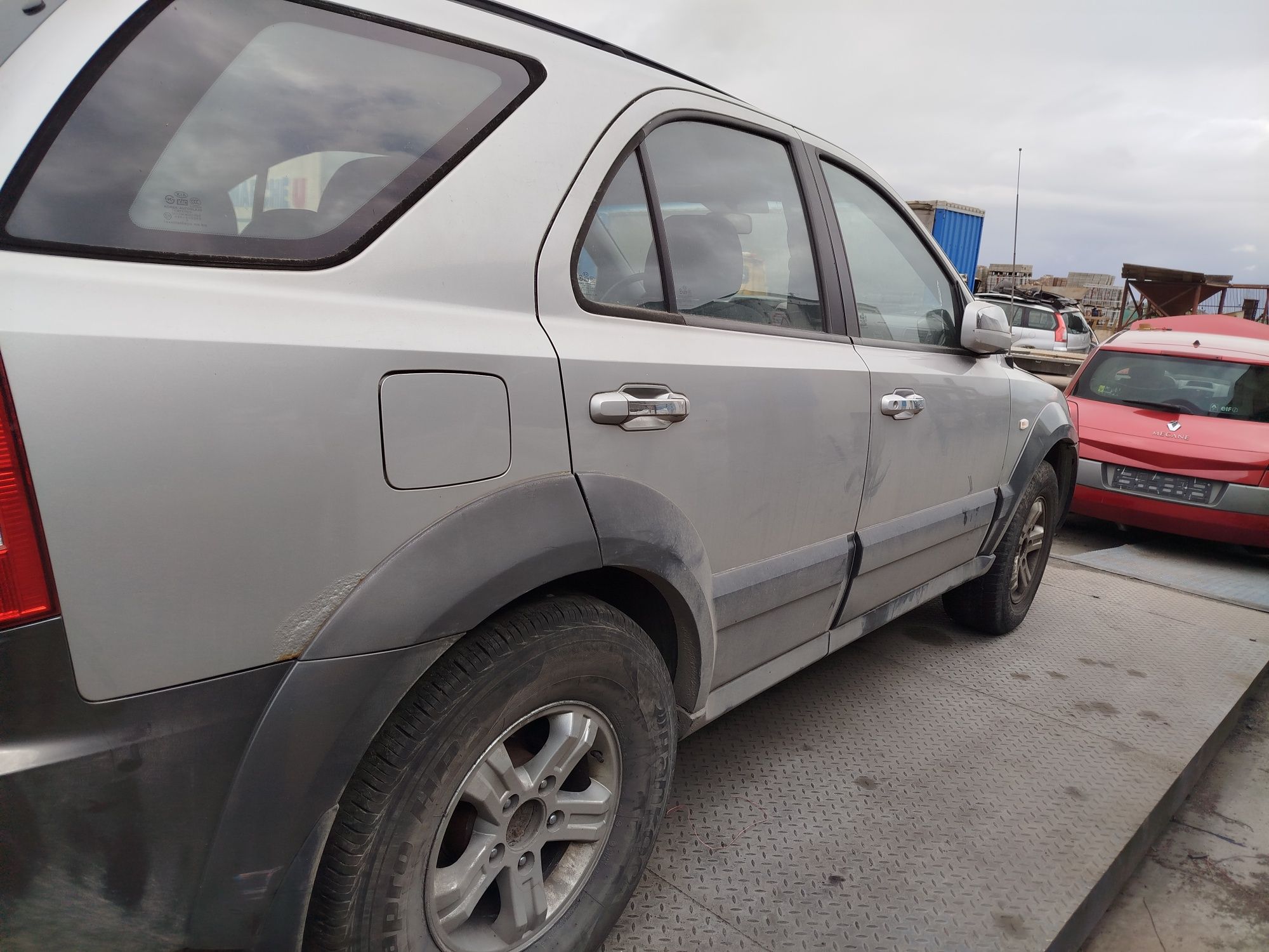 Kia Sorento części maska zderzak lampy koła błotnik hak  wysyłka