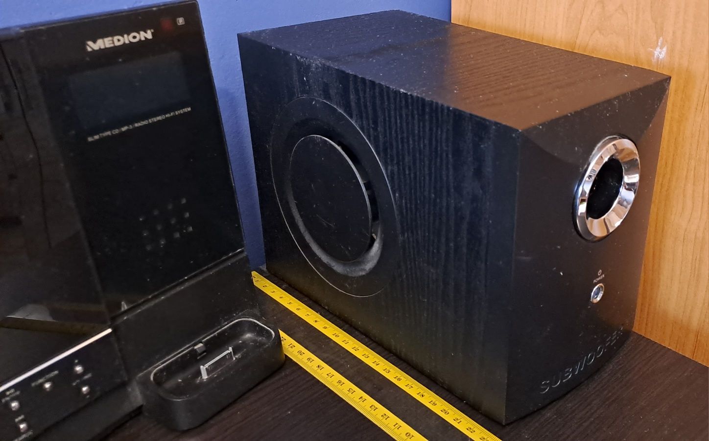 Do negocjacji Odtwarzacz płyt + 2 głośniki + subwoofer