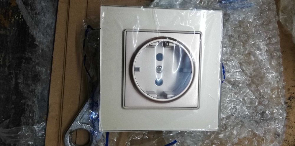 Tomadas, interruptores, caixa contador