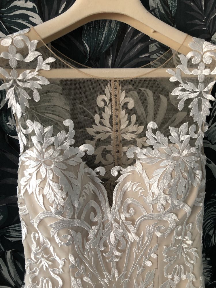 Suknia ślubna Demetrios- kolekcja Cosmobella Milano 7868