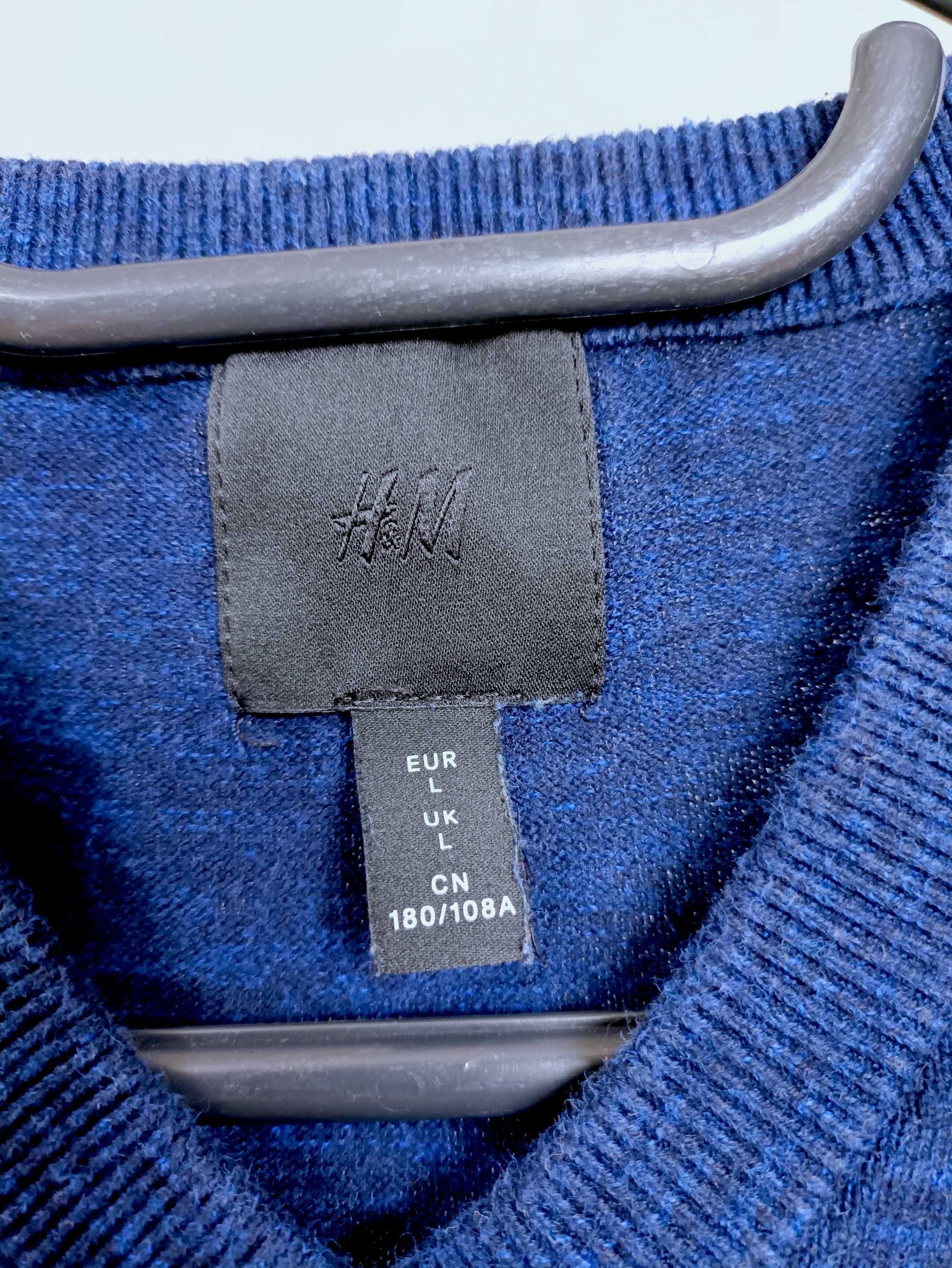 H&M granatowy sweter damski z dekoldem w kształcie V roz. L stan bdb
