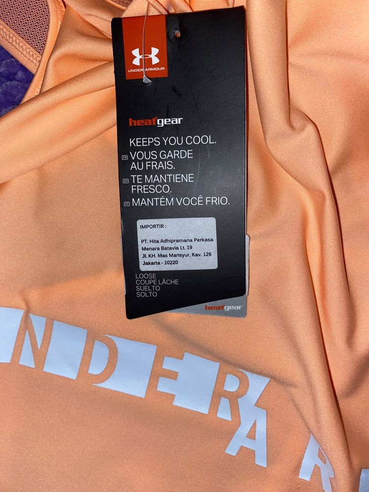 Майка спортивная Under Armour XS новая оригинал