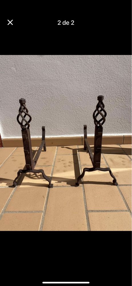Grelha de proteção e pés para lareira. Com mais de 100 anos