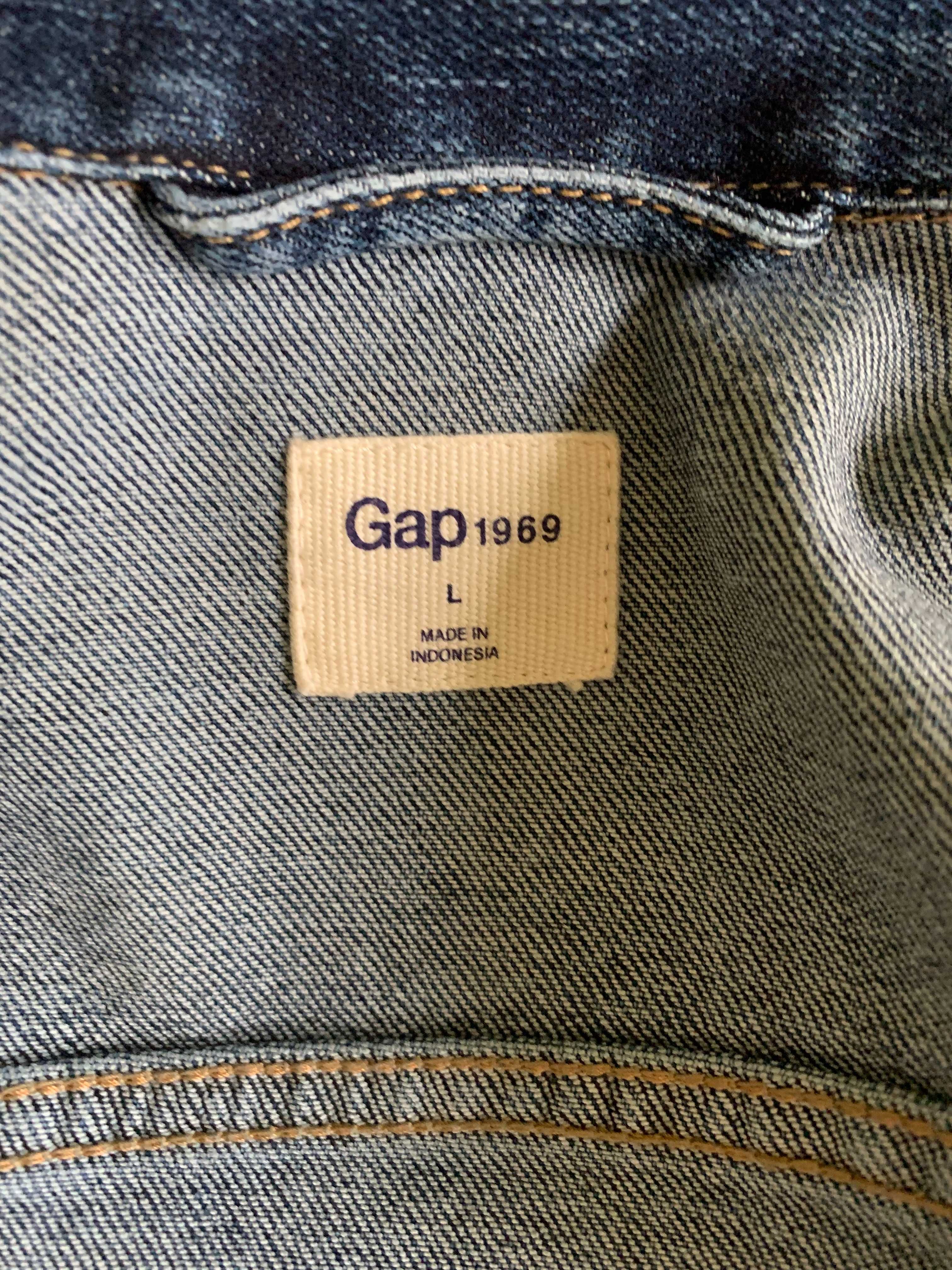 Продам куртку джинсову бренду GAP