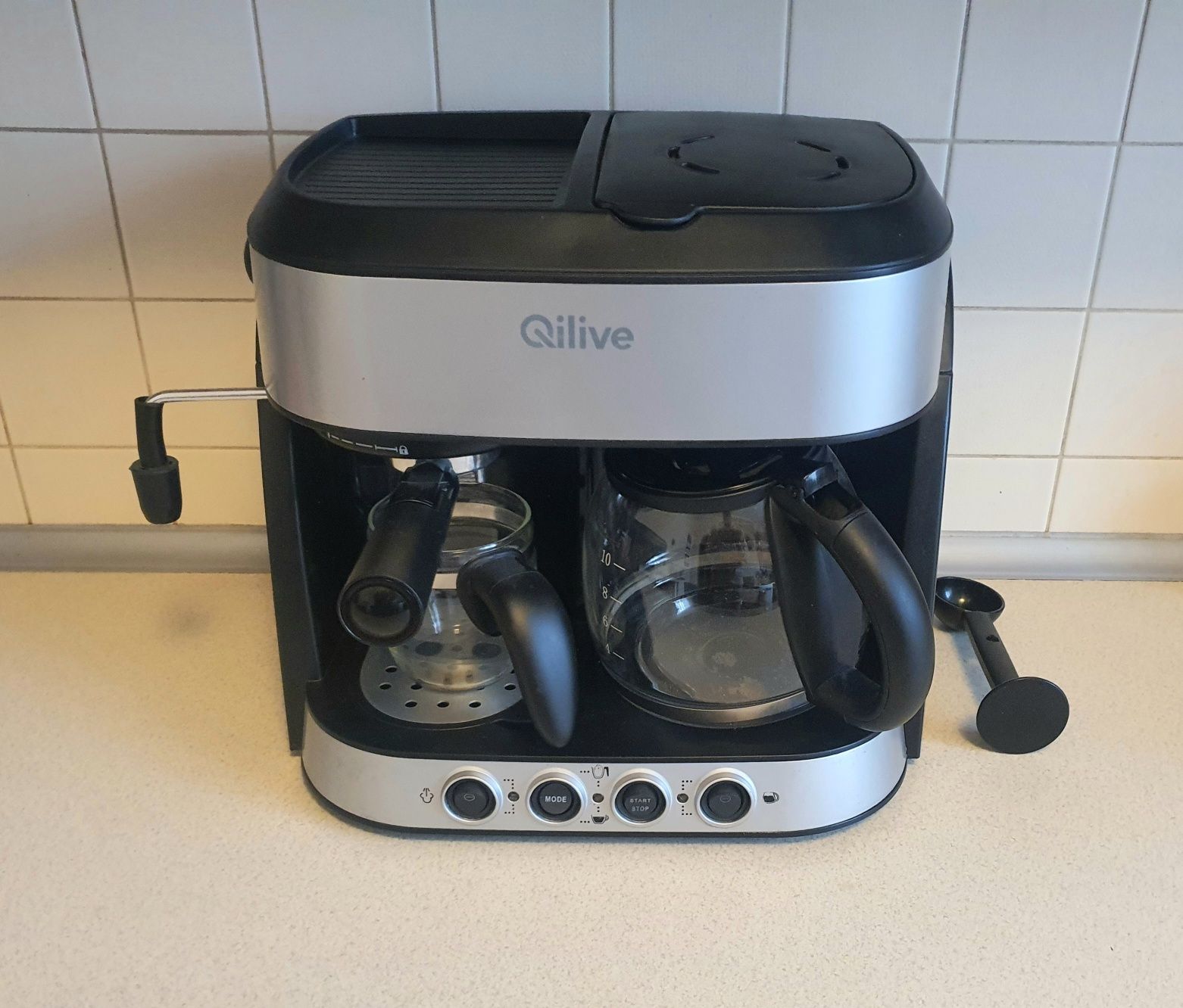 Ciśnieniowy / przelewowy ekspres do kawy Qilive, jak nowy