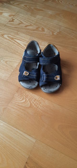 Skórzane ciapy r.23